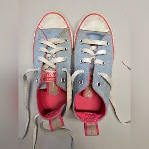 Converse Chuck Taylor All Star Girls Shoes Size 12